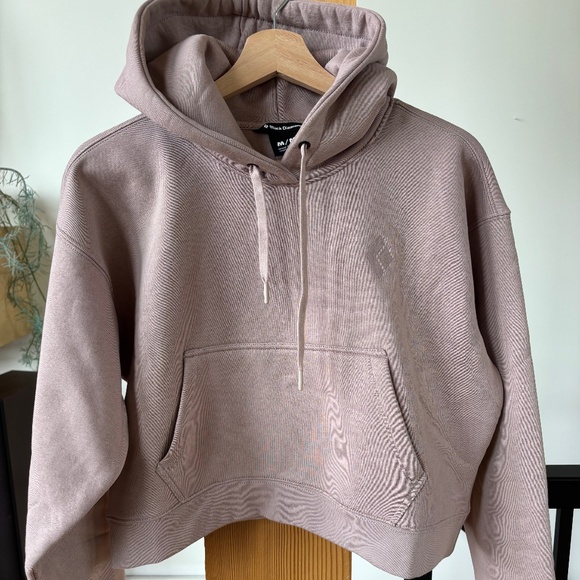 Black Diamond Equipment Crop Pullover - Picture 1 of 5
